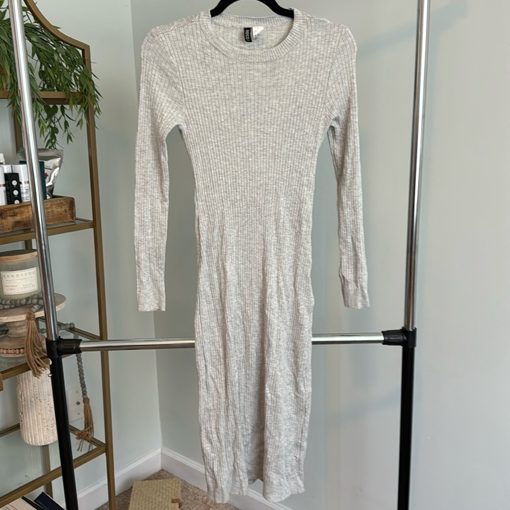 Long sleeve slit midi dress